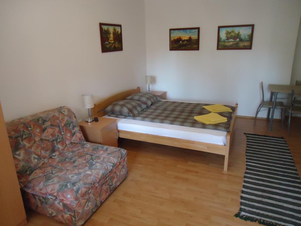 Prenociste Vila Stara Breza Palić Habitación foto